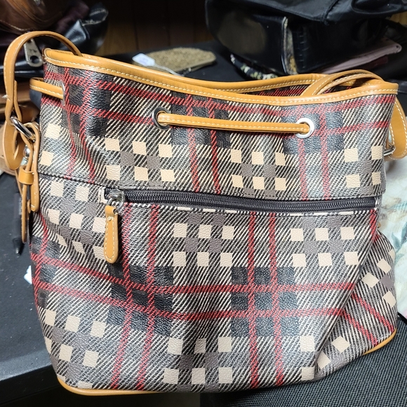 Purse - Picture 1 of 3